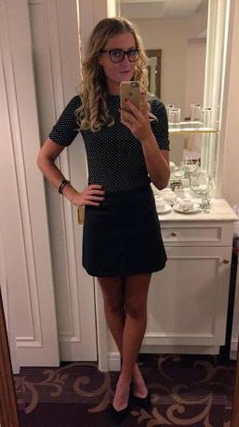 Kristina Mladenovic posta sul suo profilo twitter una foto per i fan: “nuovo look” cinguetta la n. 28 del ranking mondiale sconfitta dalla Vinci ai quarti dello Us Open, accanto all’hashtag #fashion